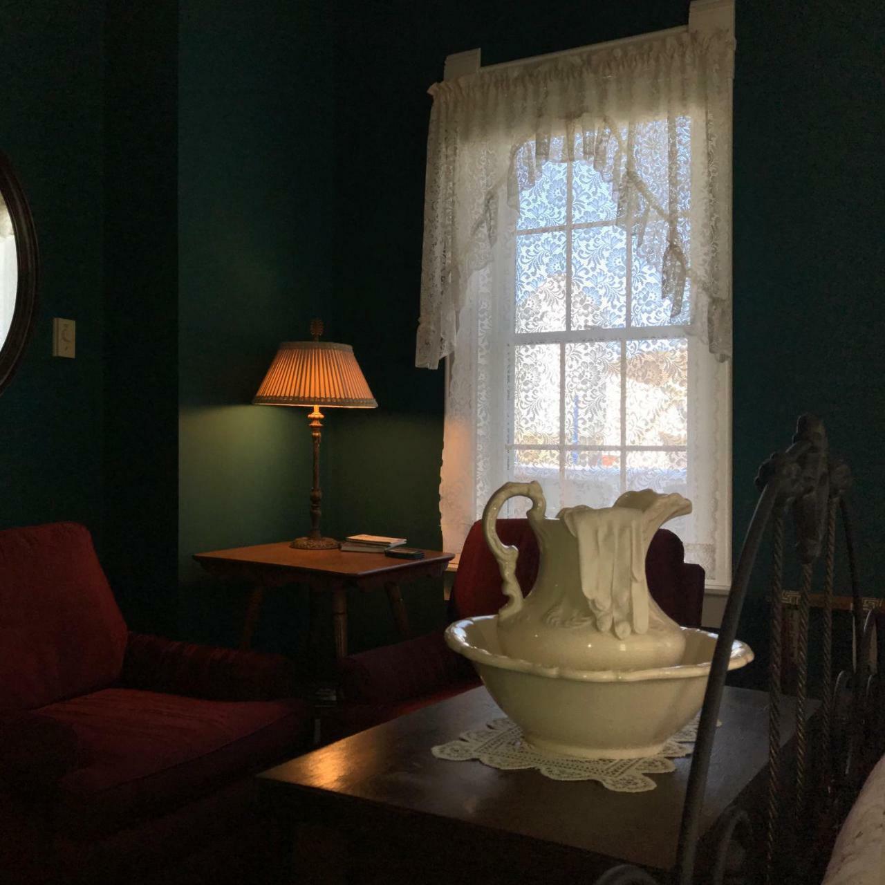 Andor Wenneson Historic Inn Peterson Экстерьер фото