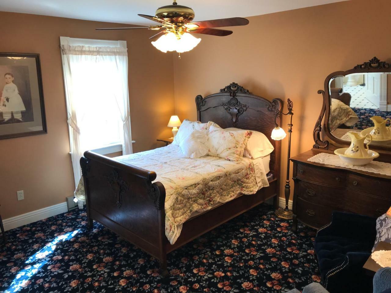 Andor Wenneson Historic Inn Peterson Экстерьер фото